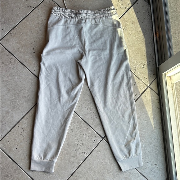 Old Navy Active High Rise Joggers size M - Picture 6 of 7